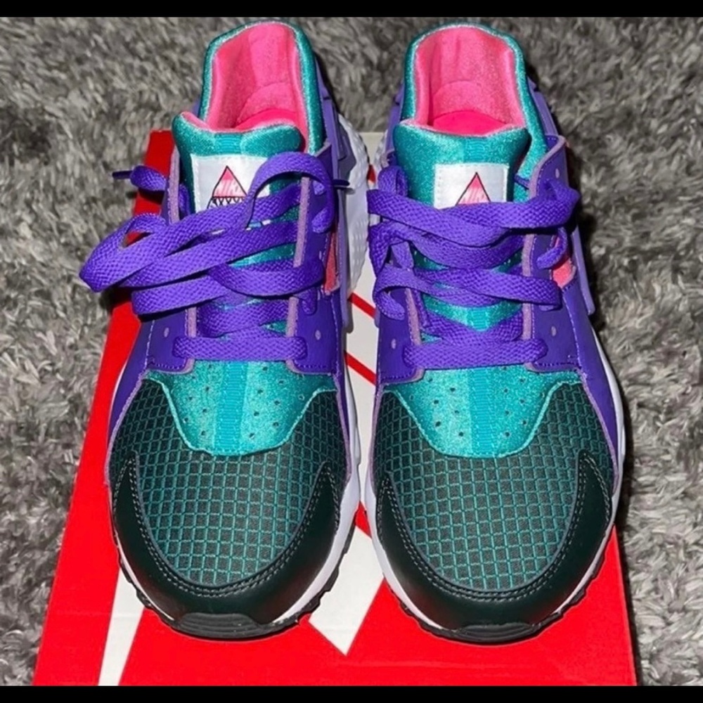 Nike Air Huarache Run Ultra Now size 6.5Y